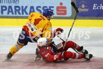 EBEL. Eishockey Bundesliga. EC KAC gegen Asiago Hockey.   Nikolaus Kraus, (KAC),    Gregorio Gios  (Asiago). Klagenfurt, am 5.2.2023.
Foto: Kuess
www.qspictures.net
---
pressefotos, pressefotografie, kuess, qs, qspictures, sport, bild, bilder, bilddatenbank