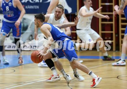 Basketball 2. Liga 2022/2023. Grunddurchgang 17. Runde.  KOS Celovec gegen Kufstein Towers.   Tim Huber (KOS),  Luka Bozak (Kufstein). Klagenfurt, am 18.2.2023.
Foto: Kuess
www.qspictures.net
---
pressefotos, pressefotografie, kuess, qs, qspictures, sport, bild, bilder, bilddatenbank