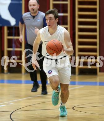 Basketball 2. Liga 2022/2023. Grunddurchgang 17. Runde.  KOS Celovec gegen Kufstein Towers.  Niklas Michel (KOS),.  Klagenfurt, am 18.2.2023.
Foto: Kuess
www.qspictures.net
---
pressefotos, pressefotografie, kuess, qs, qspictures, sport, bild, bilder, bilddatenbank