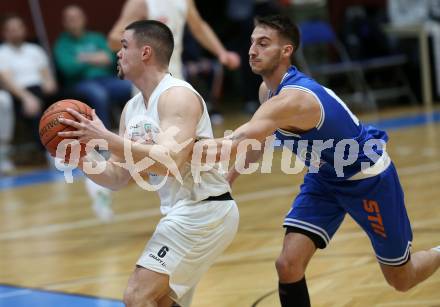 Basketball 2. Liga 2022/2023. Grunddurchgang 17. Runde.  KOS Celovec gegen Kufstein Towers. Grega Sajevic (KOS), Luka Bozak (Kufstein). Klagenfurt, am 18.2.2023.
Foto: Kuess
www.qspictures.net
---
pressefotos, pressefotografie, kuess, qs, qspictures, sport, bild, bilder, bilddatenbank