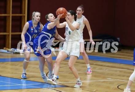 Basketball Damen Superliga. Grunddurchgang 14. Runde. KOS Celovec Damen gegen DBB LZ OOE.  Alina Seher (KOS),  Luciana Chagas (OOE). Klagenfurt, 25.2.2023.
Foto: Kuess
---
pressefotos, pressefotografie, kuess, qs, qspictures, sport, bild, bilder, bilddatenbank