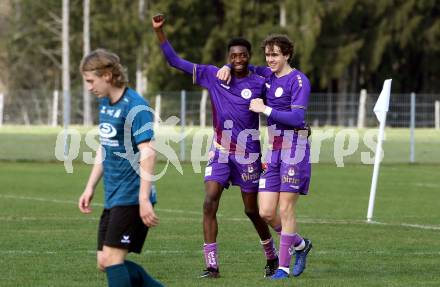 Fussball. Kaerntner Liga. Kraig gegen Austria Klagenfurt Amateure.  Torjubel Mersei Dieu Nsandi, Josip Pejic  (Klagenfurt). Treibach, 25.3.2023
Foto: Kuess


---
pressefotos, pressefotografie, kuess, qs, qspictures, sport, bild, bilder, bilddatenbank