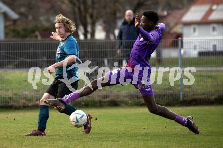 Fussball. Kaerntner Liga. Kraig gegen Austria Klagenfurt Amateure.  Lukas Paul Hoefferer  (Kraig),  Mersei Dieu Nsandi  (Klagenfurt). Treibach, 25.3.2023
Foto: Kuess


---
pressefotos, pressefotografie, kuess, qs, qspictures, sport, bild, bilder, bilddatenbank