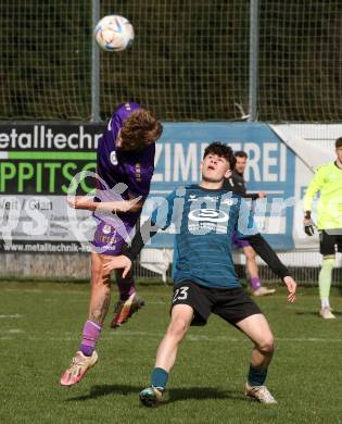 Fussball. Kaerntner Liga. Kraig gegen Austria Klagenfurt Amateure.   Paul Zuschlag (Kraig),    Dennis Meschnik (Klagenfurt). Treibach, 25.3.2023
Foto: Kuess


---
pressefotos, pressefotografie, kuess, qs, qspictures, sport, bild, bilder, bilddatenbank