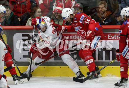 EBEL. Eishockey Bundesliga. EC KAC gegen Salzburg.  Paul Postma,    (KAC),   Florian Baltram (Salzburg). Klagenfurt, am 26.3.2023.
Foto: Kuess
www.qspictures.net
---
pressefotos, pressefotografie, kuess, qs, qspictures, sport, bild, bilder, bilddatenbank