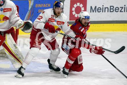 EBEL. Eishockey Bundesliga. EC KAC gegen Salzburg.  Nicholas Eric Petersen,    (KAC),    Dennis Eamon Robertson (Salzburg). Klagenfurt, am 26.3.2023.
Foto: Kuess
www.qspictures.net
---
pressefotos, pressefotografie, kuess, qs, qspictures, sport, bild, bilder, bilddatenbank