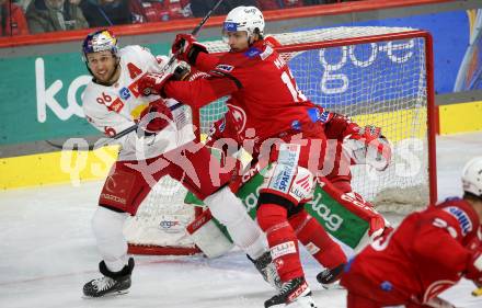 EBEL. Eishockey Bundesliga. EC KAC gegen Salzburg.   David Maier, (KAC),   Mario Huber   (Salzburg). Klagenfurt, am 26.3.2023.
Foto: Kuess
www.qspictures.net
---
pressefotos, pressefotografie, kuess, qs, qspictures, sport, bild, bilder, bilddatenbank