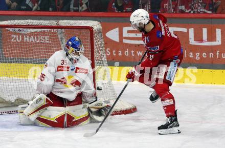 EBEL. Eishockey Bundesliga. EC KAC gegen Salzburg.   Lukas haudum,   (KAC),   Atte Tolvanen (Salzburg). Klagenfurt, am 26.3.2023.
Foto: Kuess
www.qspictures.net
---
pressefotos, pressefotografie, kuess, qs, qspictures, sport, bild, bilder, bilddatenbank