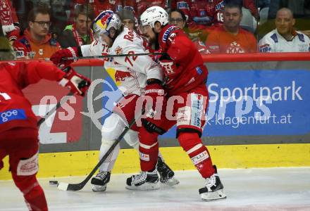 EBEL. Eishockey Bundesliga. EC KAC gegen Salzburg.   Rihards Bukarts,  (KAC),  Nicolai Meyer   (Salzburg). Klagenfurt, am 31.3.2023.
Foto: Kuess
www.qspictures.net
---
pressefotos, pressefotografie, kuess, qs, qspictures, sport, bild, bilder, bilddatenbank