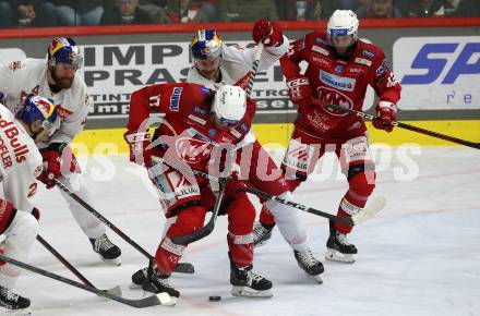 EBEL. Eishockey Bundesliga. EC KAC gegen Salzburg.  Manuel Ganahl,    (KAC), Tyler James Lewington   (Salzburg). Klagenfurt, am 31.3.2023.
Foto: Kuess
www.qspictures.net
---
pressefotos, pressefotografie, kuess, qs, qspictures, sport, bild, bilder, bilddatenbank