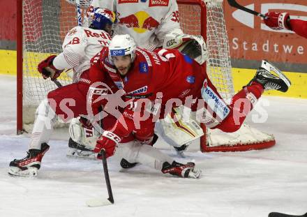 EBEL. Eishockey Bundesliga. EC KAC gegen Salzburg.   Lukas Haudum,  (KAC), Lucas Thaler    (Salzburg). Klagenfurt, am 31.3.2023.
Foto: Kuess
www.qspictures.net
---
pressefotos, pressefotografie, kuess, qs, qspictures, sport, bild, bilder, bilddatenbank