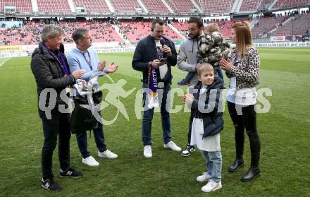 Fussball Bundesliga. SK Austria Klagenfurt gegen Salzburg. Verabschiedung Markus Pink. Arno Arthofer, Matthias Imhof, Patrick Jochum, Markus Pink  (Klagenfurt). Klagenfurt, am 2.4.2023.
Foto: Kuess
---
pressefotos, pressefotografie, kuess, qs, qspictures, sport, bild, bilder, bilddatenbank