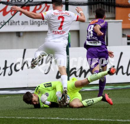 Fussball Bundesliga. SK Austria Klagenfurt gegen Salzburg.  Phillip Menzel, (Klagenfurt),    Nicolas Capaldo  (Salzburg).  Klagenfurt, am 2.4.2023.
Foto: Kuess
---
pressefotos, pressefotografie, kuess, qs, qspictures, sport, bild, bilder, bilddatenbank