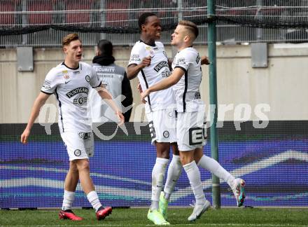 Fussball Bundesliga. SK Austria Klagenfurt gegen Sturm Graz.  Torjubel Emmanuel Esseh Emegha, Tomi Horvat  (Graz).  Klagenfurt, am 16.4.2023.
Foto: Kuess
---
pressefotos, pressefotografie, kuess, qs, qspictures, sport, bild, bilder, bilddatenbank