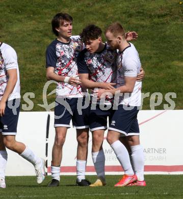 Fussball. Unterliga Ost. St. Veit  gegen Bad St. Leonhard.  Torjubel Lukas Strasser, Lukas Bernhard Unterweger, Heiko Norbert Springer  (St. Veit). St. Veit, 1.4.2023.
Foto: Kuess


---
pressefotos, pressefotografie, kuess, qs, qspictures, sport, bild, bilder, bilddatenbank