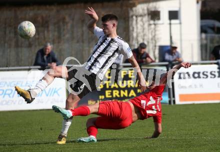 Fussball. Kaerntner Liga. Bleiburg gegen ATSV Wolfsberg.  Teo Mrkonjic  (Bleiburg),    Maximilian Sorger (Wolfsberg). Bleiburg 22.4.2023.
Foto: Kuess


---
pressefotos, pressefotografie, kuess, qs, qspictures, sport, bild, bilder, bilddatenbank