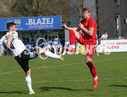 Fussball. Kaerntner Liga. Bleiburg gegen ATSV Wolfsberg.   Dominik Peketz (Bleiburg),   Gregor Piskur (Wolfsberg). Bleiburg 22.4.2023.
Foto: Kuess


---
pressefotos, pressefotografie, kuess, qs, qspictures, sport, bild, bilder, bilddatenbank