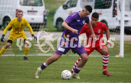 Fussball Kaerntner Liga. SK Austria KLagenfurt Amateure gegen ATSV Wolfsberg.  Denis Sinanovic (Austria Klagenfurt),  Andraz Paradiz  (Wolfsberg). Brueckl, am 9.6.2023.
Foto: Kuess



---
pressefotos, pressefotografie, kuess, qs, qspictures, sport, bild, bilder, bilddatenbank