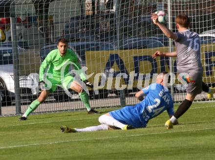 Fussball KFV Cup. SAK gegen Dellach/Gail. Kristijan Kondic, Zoran Vukovic (SAK),  Fabio Revelant  (Dellach). Klagenfurt, am 17.6.2023.
Foto: Kuess



---
pressefotos, pressefotografie, kuess, qs, qspictures, sport, bild, bilder, bilddatenbank