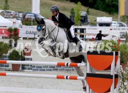 Reiten. Oesterreichische Staatsmeisterschaft.   Englbrecht Roland auf Mevisto s Corwinni. Margarethen im Lavanttal. Reiterhof Stueckler, am 24.6.2023.
Foto: Kuess



---
pressefotos, pressefotografie, kuess, qs, qspictures, sport, bild, bilder, bilddatenbank