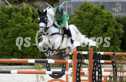 Reiten. Oesterreichische Staatsmeisterschaft. Dieter Koefler auf Upgrade.. St. Margarethen im Lavanttal. Reiterhof Stueckler, am 24.6.2023.
Foto: Kuess
---
pressefotos, pressefotografie, kuess, qs, qspictures, sport, bild, bilder, bilddatenbank