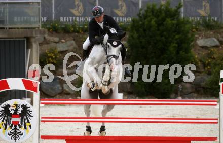 Reiten. Oesterreichische Staatsmeisterschaft.  Markus Saurugg auf Jagger Anime . Margarethen im Lavanttal. Reiterhof Stueckler, am 24.6.2023.
Foto: Kuess



---
pressefotos, pressefotografie, kuess, qs, qspictures, sport, bild, bilder, bilddatenbank