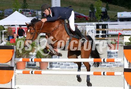 Reiten. Oesterreichische Staatsmeisterschaft. Joerg Domaingo auf Lady D elle KES. St. Margarethen im Lavanttal. Reiterhof Stueckler, am 24.6.2023.
Foto: Kuess
---
pressefotos, pressefotografie, kuess, qs, qspictures, sport, bild, bilder, bilddatenbank