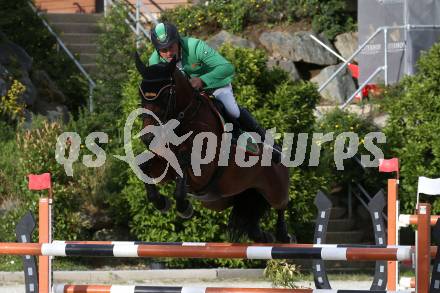 Reiten. Oesterreichische Staatsmeisterschaft. Gerfried Puck auf Equitron Ornaat V. St. Margarethen im Lavanttal. Reiterhof Stueckler, am 24.6.2023.
Foto: Kuess
---
pressefotos, pressefotografie, kuess, qs, qspictures, sport, bild, bilder, bilddatenbank