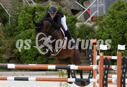 Reiten. Oesterreichische Staatsmeisterschaft.   Theresa Pachler auf Smart Chick Napoleon. Margarethen im Lavanttal. Reiterhof Stueckler, am 24.6.2023.
Foto: Kuess



---
pressefotos, pressefotografie, kuess, qs, qspictures, sport, bild, bilder, bilddatenbank