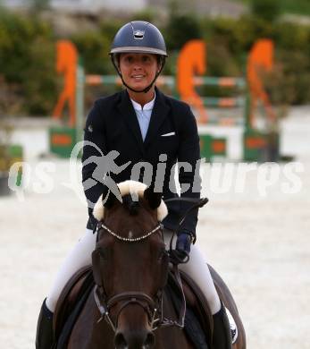 Reiten. Oesterreichische Staatsmeisterschaft.  Calabroa Valentina Ylenia  . Margarethen im Lavanttal. Reiterhof Stueckler, am 24.6.2023.
Foto: Kuess



---
pressefotos, pressefotografie, kuess, qs, qspictures, sport, bild, bilder, bilddatenbank