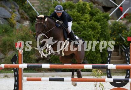 Reiten. Oesterreichische Staatsmeisterschaft.   Calabroa Valentina Ylenia auf Lordarco CC. Margarethen im Lavanttal. Reiterhof Stueckler, am 24.6.2023.
Foto: Kuess



---
pressefotos, pressefotografie, kuess, qs, qspictures, sport, bild, bilder, bilddatenbank