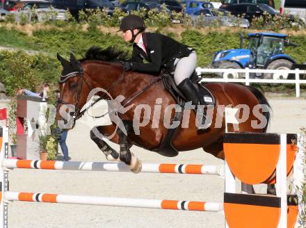 Reiten. Oesterreichische Staatsmeisterschaft. Birgit Peintner auf ESI Hanoi. St. Margarethen im Lavanttal. Reiterhof Stueckler, am 24.6.2023.
Foto: Kuess
---
pressefotos, pressefotografie, kuess, qs, qspictures, sport, bild, bilder, bilddatenbank