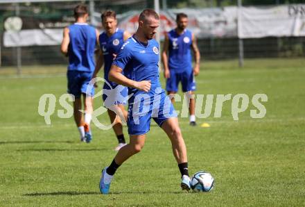 Fussball Bundesliga. Training SK Austria Klagenfurt.  Turgay Gemicibasi . Viktring, am 26.4.2023.
Foto: Kuess



---
pressefotos, pressefotografie, kuess, qs, qspictures, sport, bild, bilder, bilddatenbank