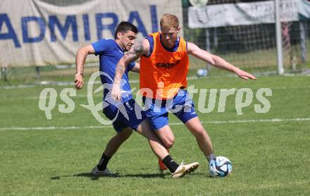 Fussball Bundesliga. Training SK Austria Klagenfurt.   Nikola Djoric, Jonas Arweiler. Viktring, am 26.4.2023.
Foto: Kuess



---
pressefotos, pressefotografie, kuess, qs, qspictures, sport, bild, bilder, bilddatenbank