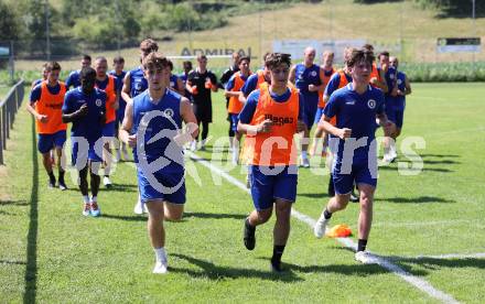 Fussball Bundesliga. Training SK Austria Klagenfurt.   . Viktring, am 26.4.2023.
Foto: Kuess



---
pressefotos, pressefotografie, kuess, qs, qspictures, sport, bild, bilder, bilddatenbank