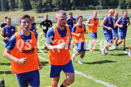 Fussball Bundesliga. Training SK Austria Klagenfurt.   Till Schumacher, Turgay Gemicibasi. Viktring, am 26.4.2023.
Foto: Kuess



---
pressefotos, pressefotografie, kuess, qs, qspictures, sport, bild, bilder, bilddatenbank