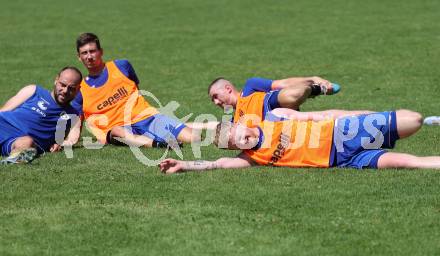 Fussball Bundesliga. Training SK Austria Klagenfurt.   Jonas Arweiler, Rico Benatelli, Till Scumacher, Turgay Gemicibasi. Viktring, am 26.4.2023.
Foto: Kuess



---
pressefotos, pressefotografie, kuess, qs, qspictures, sport, bild, bilder, bilddatenbank