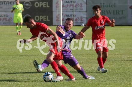 Fussball Bundesliga. Testspiel. ATSV Wolfsberg gegen SK Austria KLagenfurt. Patrick Pfennich,  (Wolfsberg),  Turgay Gemicibasi   (KLagenfurt). Wolfsberg, am 4.7.2023.
Foto: Kuess



---
pressefotos, pressefotografie, kuess, qs, qspictures, sport, bild, bilder, bilddatenbank