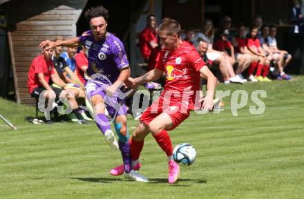 Fussball Bundesliga. Testspiel. Sk Austria KLagenfurt gegen Liefering. Simon Straudi, (Austria), Mark Gevorgyan   (Liefering). Gmuend, am 7.7. 2023.
Foto: Kuess



---
pressefotos, pressefotografie, kuess, qs, qspictures, sport, bild, bilder, bilddatenbank