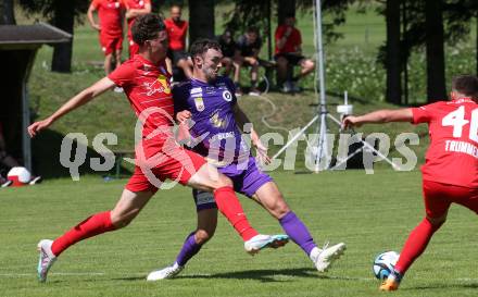 Fussball Bundesliga. Testspiel. Sk Austria KLagenfurt gegen Liefering. Andrew Irving,  (Austria), Tim Paumgartner   (Liefering). Gmuend, am 7.7. 2023.
Foto: Kuess



---
pressefotos, pressefotografie, kuess, qs, qspictures, sport, bild, bilder, bilddatenbank