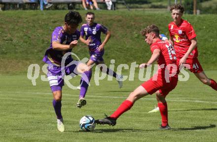 Fussball Bundesliga. Testspiel. Sk Austria KLagenfurt gegen Liefering. Sebastian Guerra Soto,  (Austria),  Marcel Moswitzer  (Liefering). Gmuend, am 7.7. 2023.
Foto: Kuess



---
pressefotos, pressefotografie, kuess, qs, qspictures, sport, bild, bilder, bilddatenbank