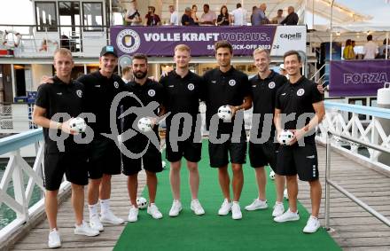 Fussball Bundesliga. Kick off, SK Austria KLagenfurt.  Florian Jaritz, Nicolas Wimmer, Kosmas Gkezos, Jonas Arweiler, Thorsten Mahrer, Christopher Cvetko, Till Schumacher . KLagenfurt, am 18.7.2023.
Foto: Kuess



---
pressefotos, pressefotografie, kuess, qs, qspictures, sport, bild, bilder, bilddatenbank