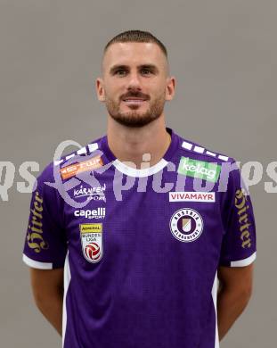 Fussball Bundesliga. SK Austria Klagenfurt. Mannschaftsfototermin. Portrait.   Turgay Gemicibasi .  Klagenfurt, am 10.7.2023.
Foto: Kuess






---
pressefotos, pressefotografie, kuess, qs, qspictures, sport, bild, bilder, bilddatenbank