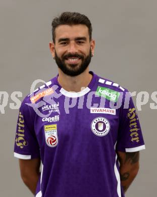 Fussball Bundesliga. SK Austria Klagenfurt. Mannschaftsfototermin. Portrait.    Kosmas Gkezos.  Klagenfurt, am 10.7.2023.
Foto: Kuess






---
pressefotos, pressefotografie, kuess, qs, qspictures, sport, bild, bilder, bilddatenbank