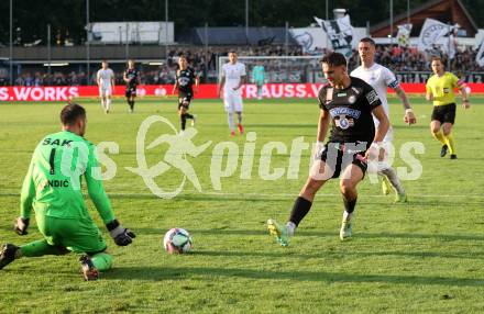 Fussball OEFB Cup. SAK gegen Sturm Graz.  Kristijan Kondic,  (SAK),  Leon Grgic  (Sturm Graz). KLagenfurt, am 22.7.2023.
Foto: Kuess






---
pressefotos, pressefotografie, kuess, qs, qspictures, sport, bild, bilder, bilddatenbank