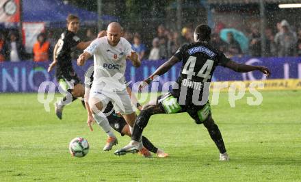 Fussball OEFB Cup. SAK gegen Sturm Graz. Kristijan Sredojevic,   (SAK),  Amadou Dante  (Sturm Graz). KLagenfurt, am 22.7.2023.
Foto: Kuess






---
pressefotos, pressefotografie, kuess, qs, qspictures, sport, bild, bilder, bilddatenbank