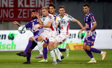 Fussball Bundesliga. SK Austria Klagenfurt gegen WAC.  Kosmas Gkezos, (Klagenfurt),    Jonathan Scherzer   (WAC).  Klagenfurt, am 9.8.2023.
Foto: Kuess
---
pressefotos, pressefotografie, kuess, qs, qspictures, sport, bild, bilder, bilddatenbank