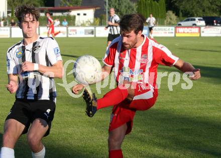 Fussball Kaerntner Liga. Bleiburg gegen KAC.   Raphael Huber (Bleiburg),   Jakob Orgonyi  (KAC). Bleiburg, am 12.8.2023.
Foto: Kuess
---
pressefotos, pressefotografie, kuess, qs, qspictures, sport, bild, bilder, bilddatenbank