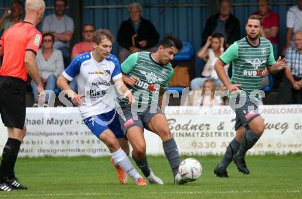 Fussball Kaerntner Liga. Treibach gegen Voelkermarkt.   Lukas Maximilian Pippan (Treibach),   Daniel Horst Ramsauer  (Voelkermarkt). Treibach, am 18.8.2023.
Foto: Kuess
---
pressefotos, pressefotografie, kuess, qs, qspictures, sport, bild, bilder, bilddatenbank