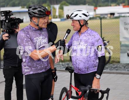 Radsport. Tour de Franz.  Armin Assinger, Franz Klammer. St. Veit, am 9.8.2023.
Foto: Kuess



---
pressefotos, pressefotografie, kuess, qs, qspictures, sport, bild, bilder, bilddatenbank